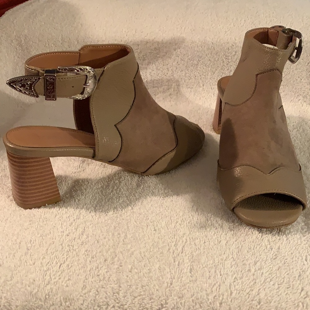Open toe/heel bootie - Picture 3 of 13